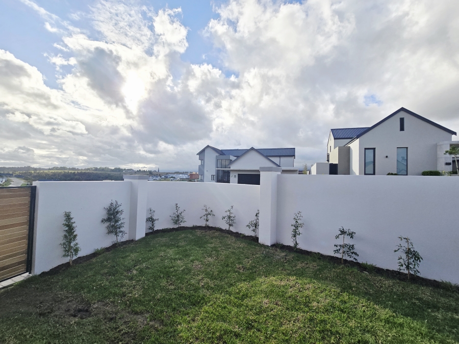 3 Bedroom Property for Sale in Kingswood Golf Estate Western Cape